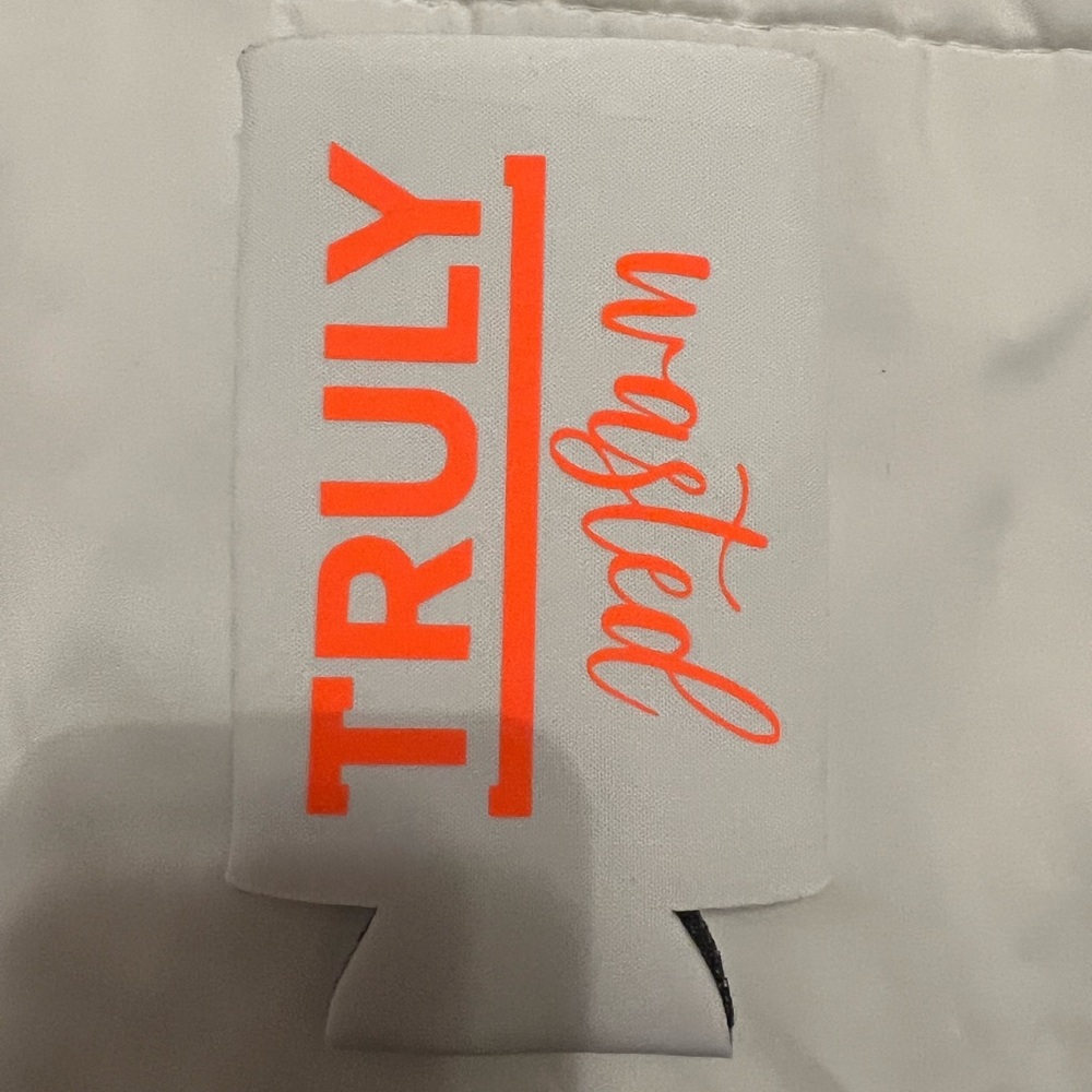 🦈FWP truly slim can koozie